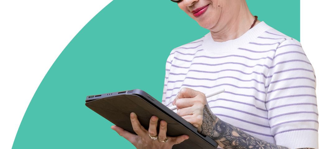 Woman Ipad Wedge Green